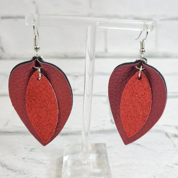 2 layer Red Teardrop Faux Leather Dangle Chic Lightweight Earrings  2rd11 - Picture 1 of 3